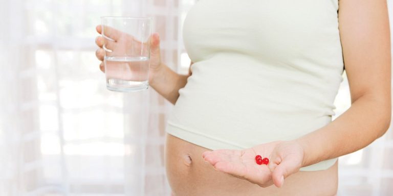Ce vitamine sunt esentiale alimentatiei unei gravide?