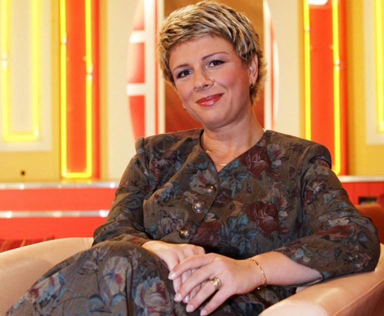 Razboi intre Teo Trandafir si Mihaela Radulescu